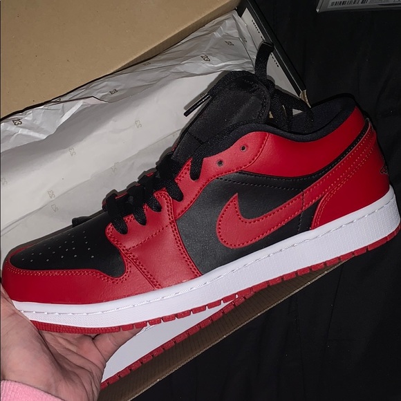 Midnight navy 1 high 10.5 & bred lowsize10 both ds - Picture 7 of 8